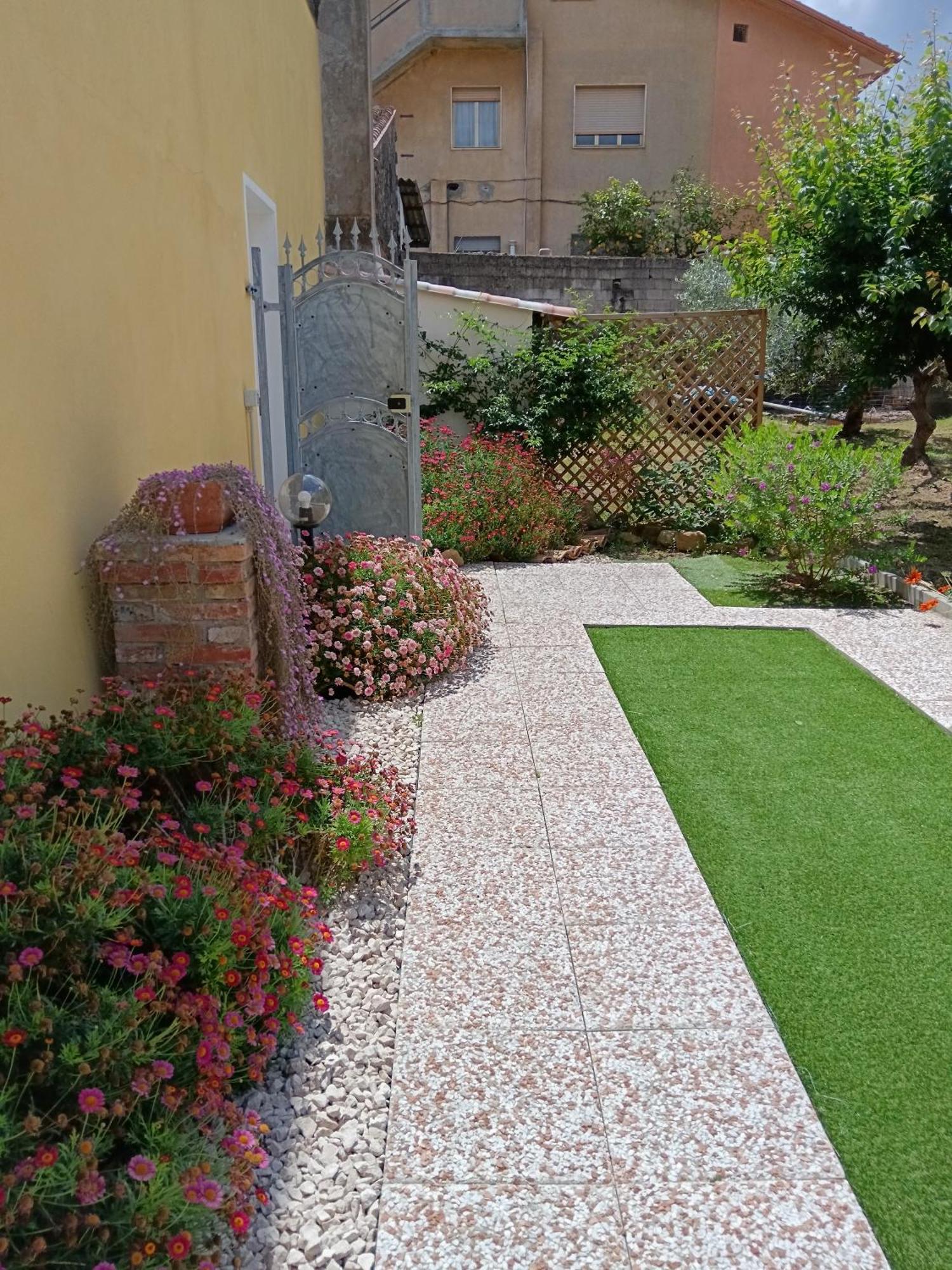 Casa Vacanze Il Giardino Villamassargia Buitenkant foto